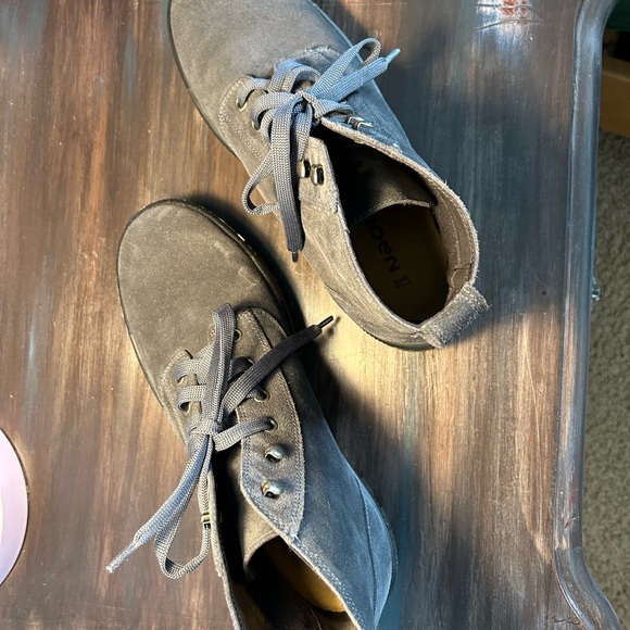 Naot never worn grey suede boots (model: "canoe") - Picture 3 of 5